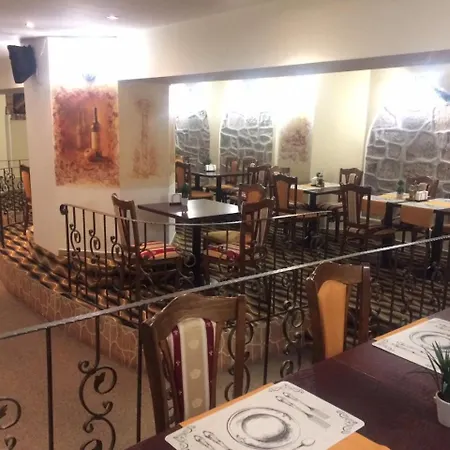 فندق Family Chiplakoff