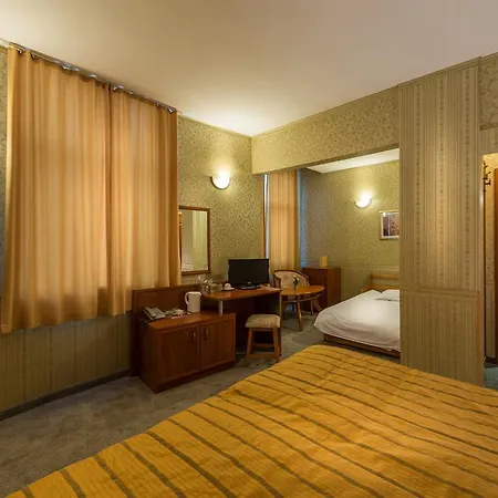 Family Chiplakoff Hotel