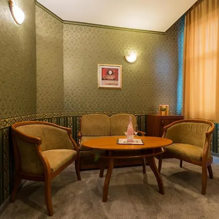 Family Chiplakoff Hotel