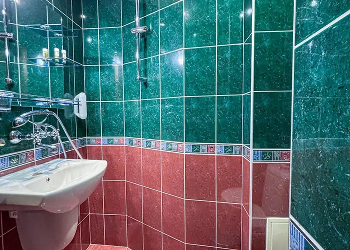 Family Chiplakoff 3*